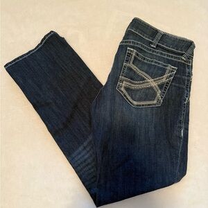Women's Dark Wash Straight Leg Ariat Jeans 33R